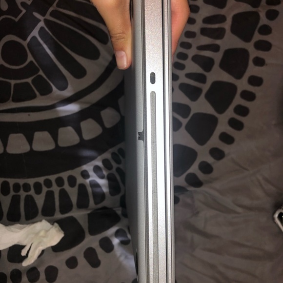 MacBook Pro 13inch Core-i5 2.5 Mid 2012 - Picture 12 of 16